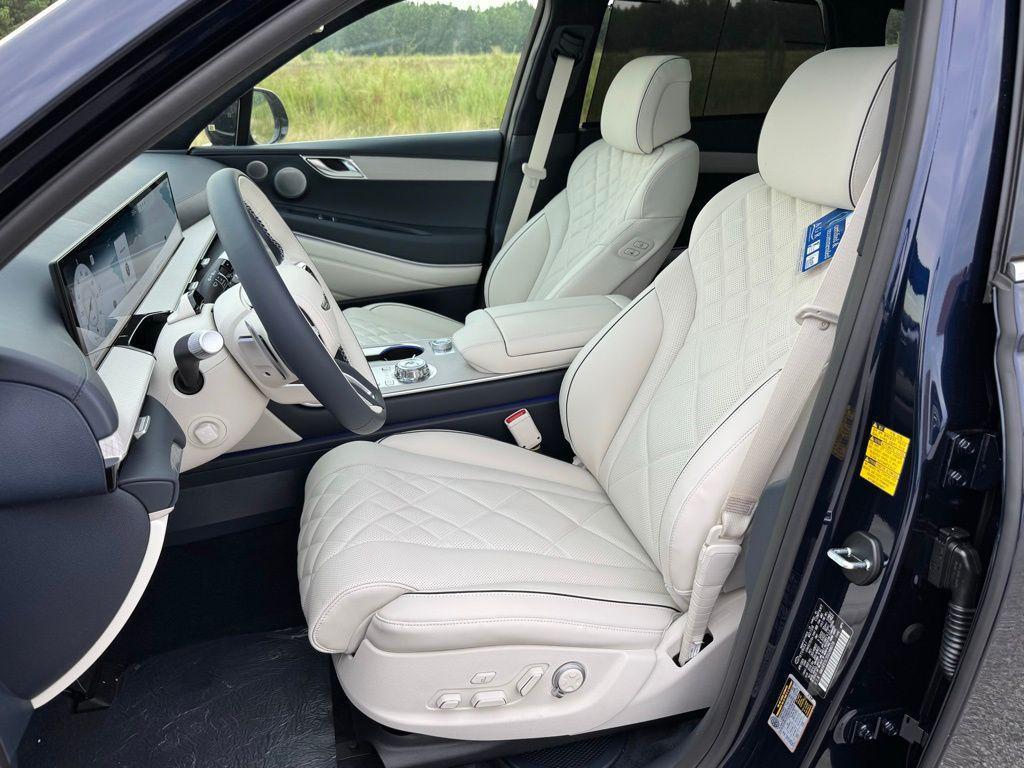 new 2025 Genesis GV80 car, priced at $79,068