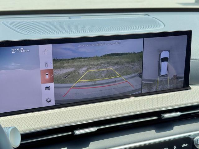 new 2025 Genesis GV80 car, priced at $81,134