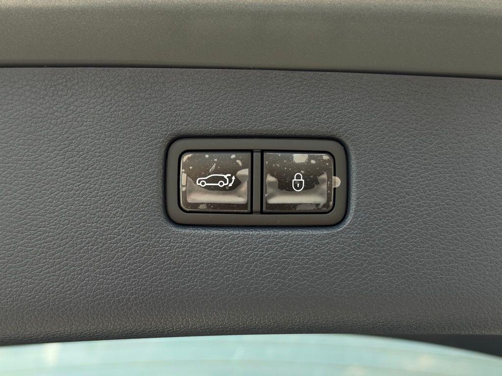 new 2025 Genesis GV80 car, priced at $78,681