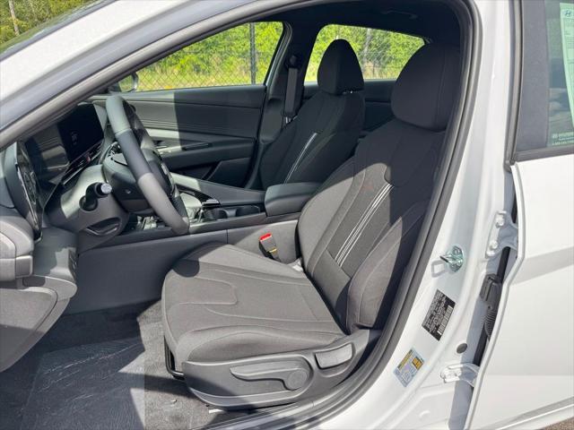 new 2025 Hyundai Elantra car, priced at $27,707