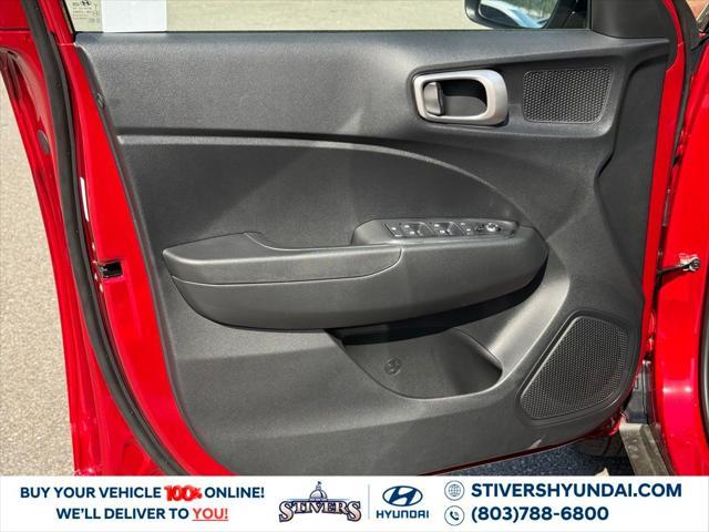 new 2025 Hyundai Venue car, priced at $24,085