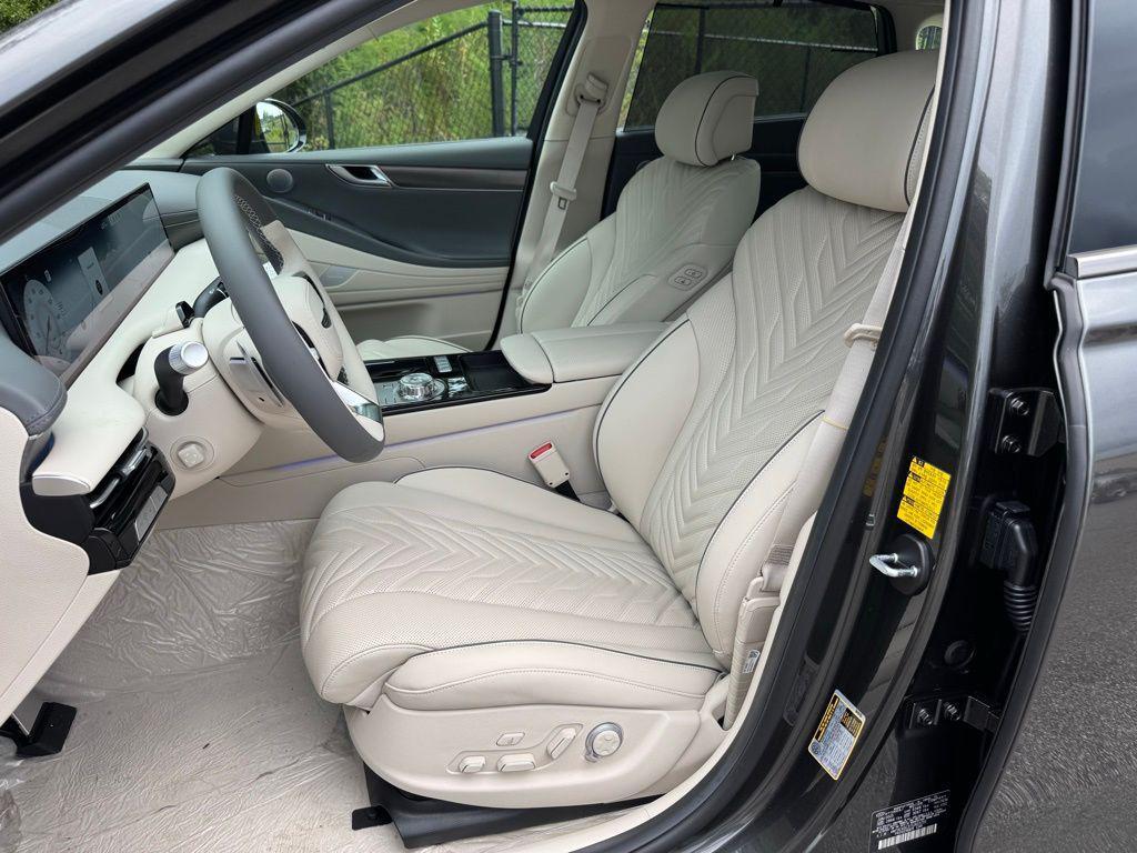 new 2026 Genesis G80 car, priced at $72,095