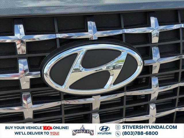 new 2025 Hyundai Venue car, priced at $23,999