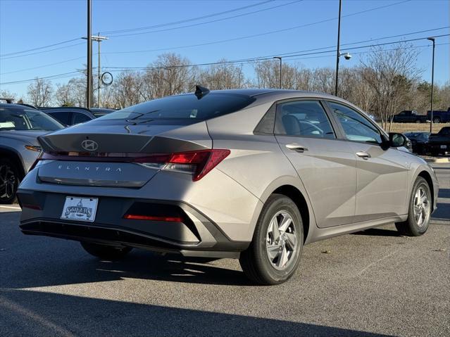 new 2025 Hyundai Elantra car, priced at $23,276