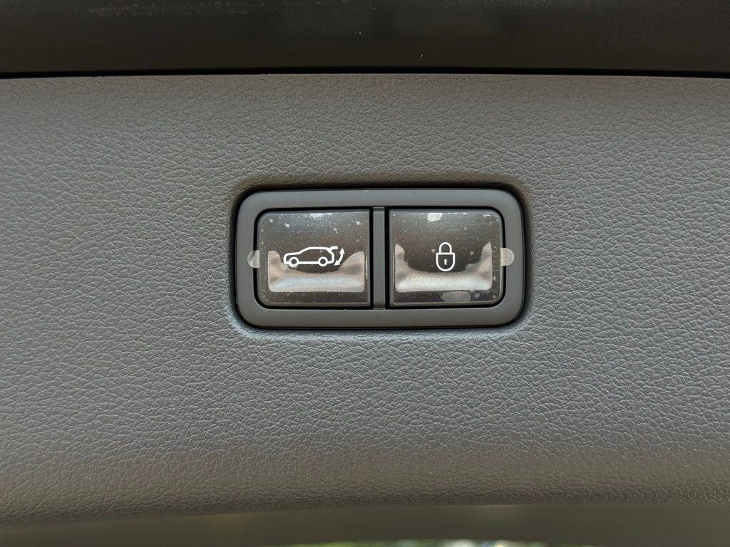 new 2026 Genesis GV80 car, priced at $75,645