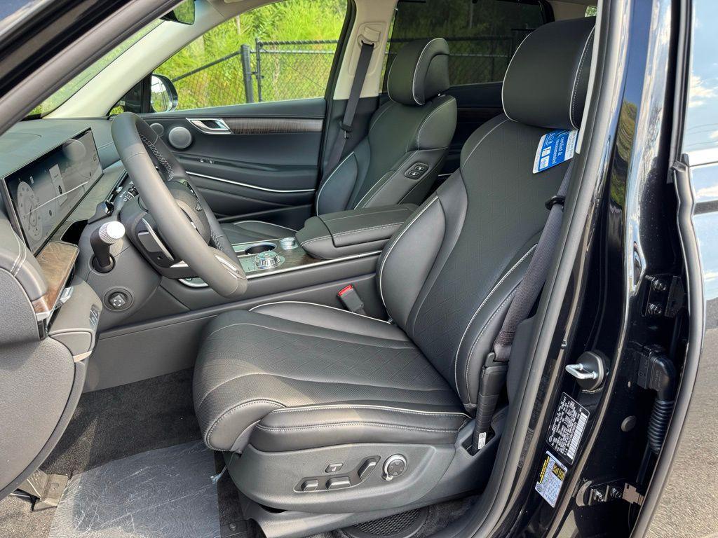 new 2026 Genesis GV80 car, priced at $75,645