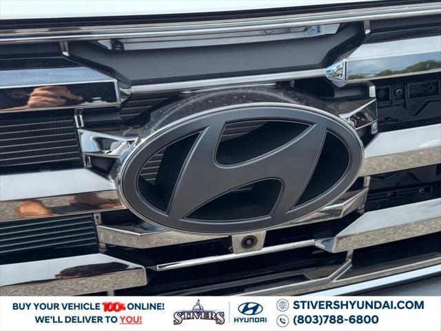 new 2025 Hyundai TUCSON Hybrid car, priced at $41,237