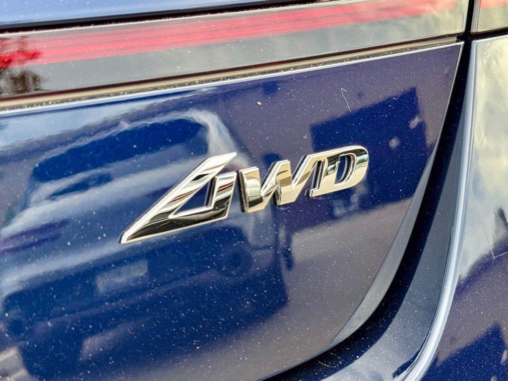 new 2026 Genesis G90 car, priced at $105,420