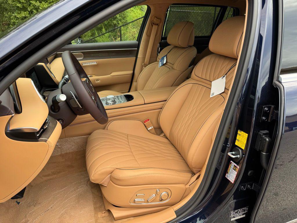 new 2026 Genesis G90 car, priced at $105,420