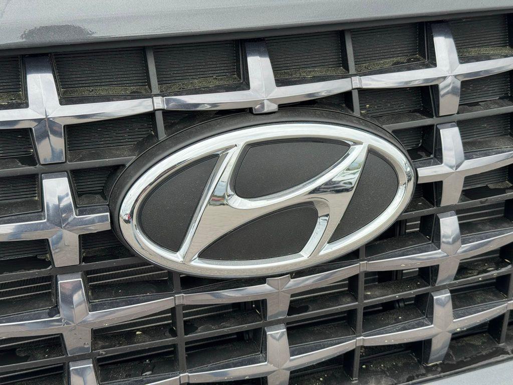 used 2025 Hyundai Venue car, priced at $23,999