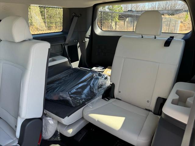 used 2025 Hyundai Santa Fe car, priced at $32,525