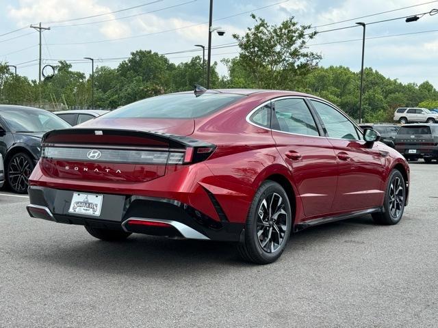 new 2024 Hyundai Sonata car, priced at $28,217