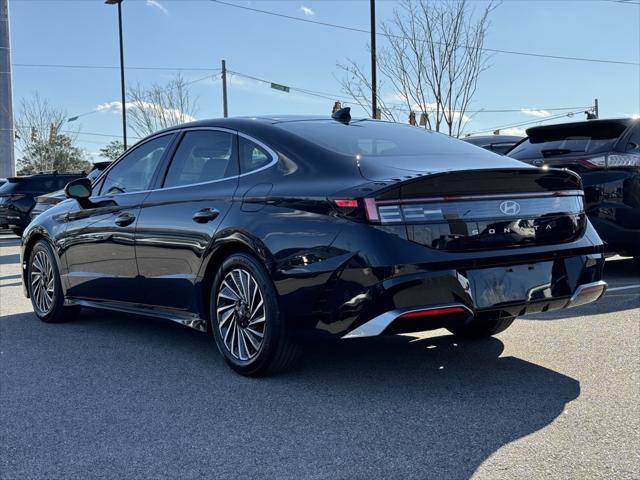 used 2024 Hyundai Sonata Hybrid car, priced at $31,899