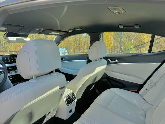 used 2025 Genesis G70 car, priced at $42,560
