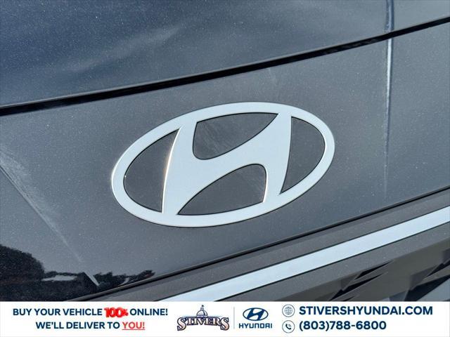 new 2025 Hyundai Elantra car, priced at $21,963