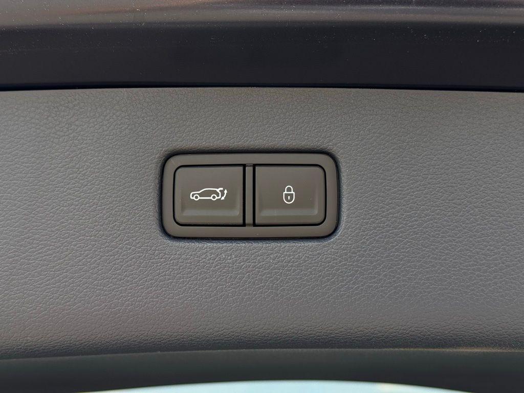 new 2025 Genesis GV80 car, priced at $79,819