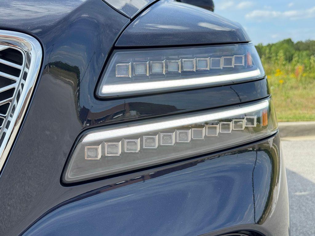 new 2025 Genesis GV80 car, priced at $79,819
