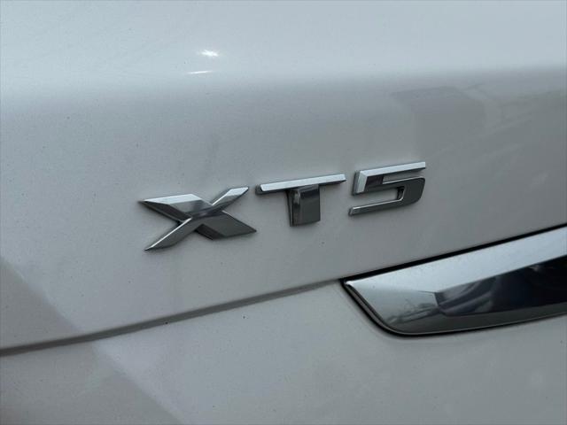 used 2021 Cadillac XT5 car, priced at $28,568