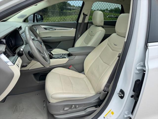 used 2021 Cadillac XT5 car, priced at $28,568