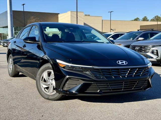 new 2025 Hyundai Elantra car, priced at $23,258