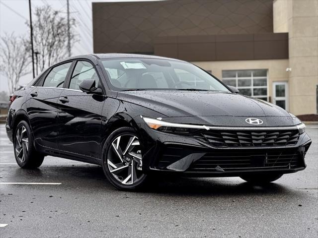 new 2025 Hyundai Elantra car, priced at $30,517