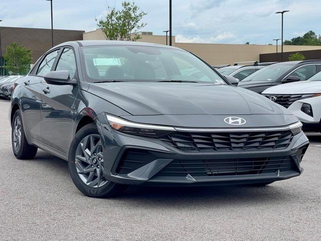 new 2024 Hyundai Elantra car, priced at $24,714