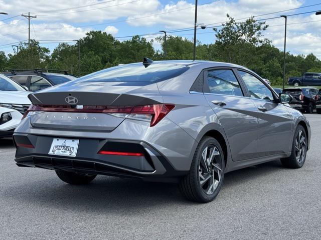 new 2024 Hyundai Elantra car, priced at $26,418