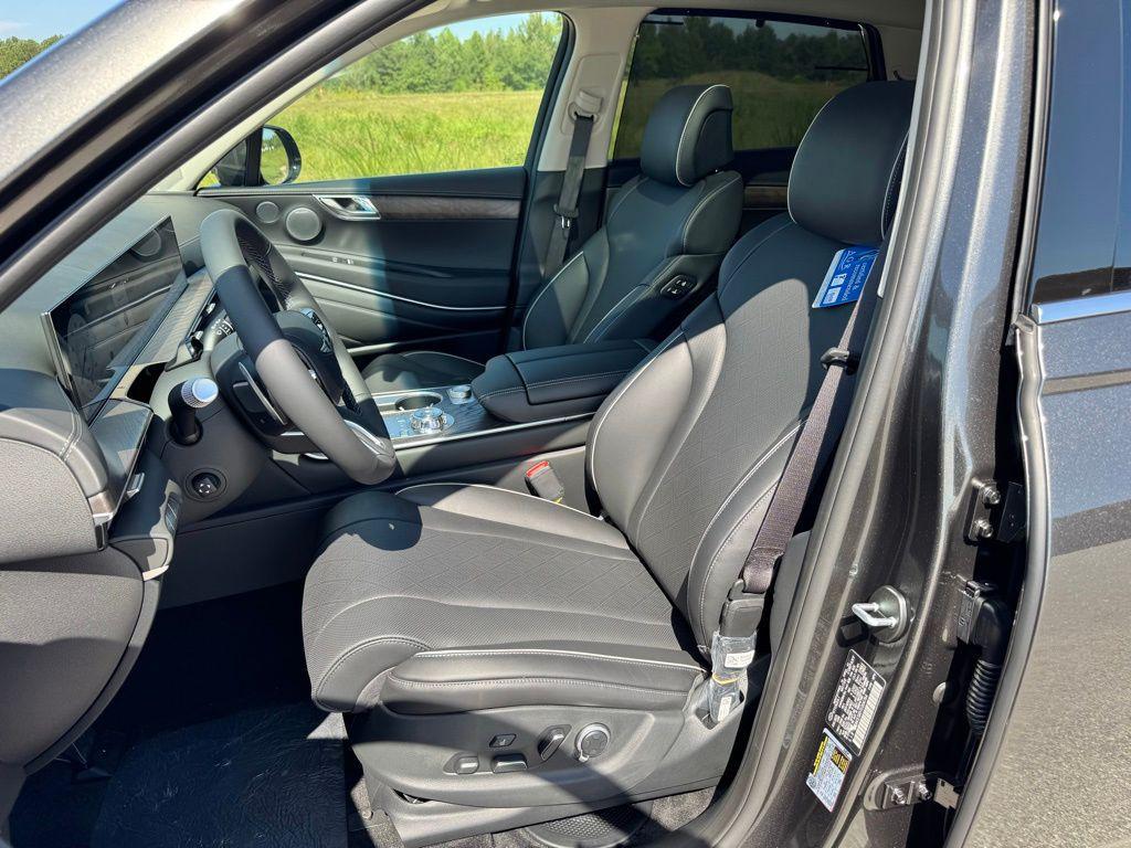 new 2026 Genesis GV80 car, priced at $76,115