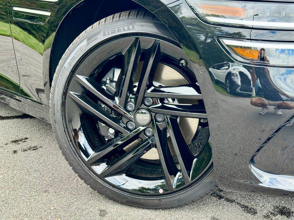 new 2026 Genesis G80 car, priced at $81,865