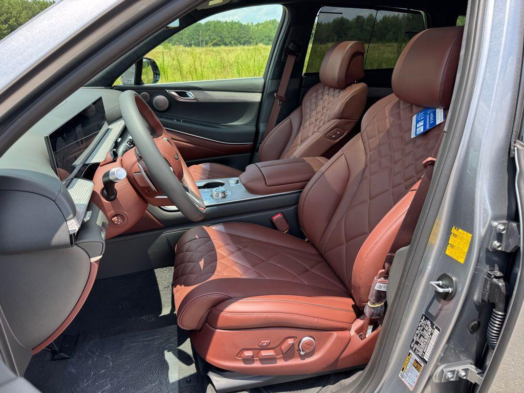 new 2025 Genesis GV80 car, priced at $80,994