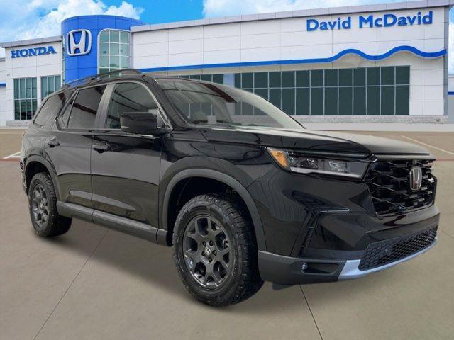 new 2025 Honda Pilot car, priced at $49,580