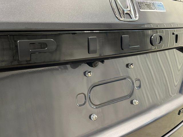 new 2025 Honda Pilot car, priced at $51,699