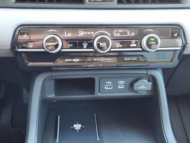used 2025 Honda Pilot car, priced at $45,749