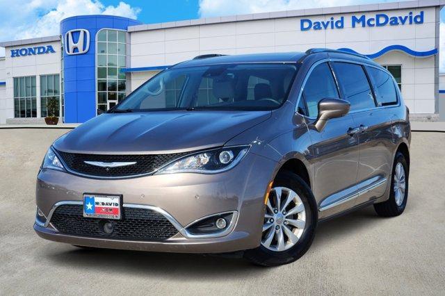 used 2017 Chrysler Pacifica car, priced at $10,647