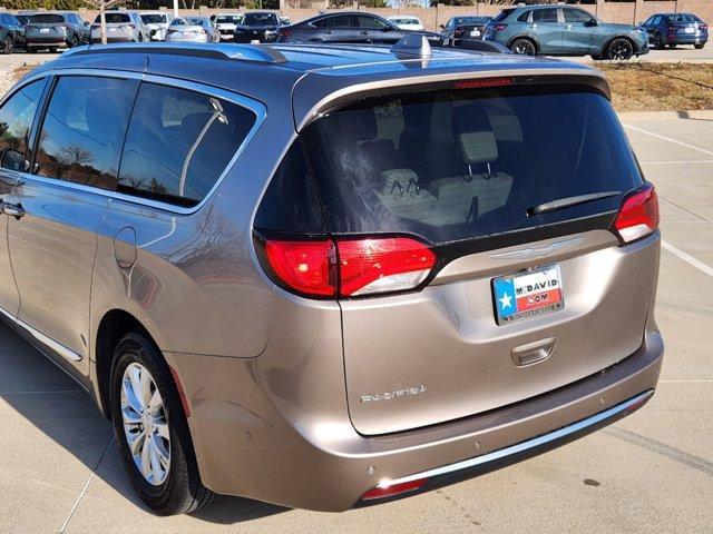 used 2017 Chrysler Pacifica car, priced at $10,647