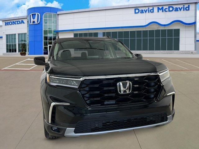 new 2025 Honda Pilot car, priced at $54,530