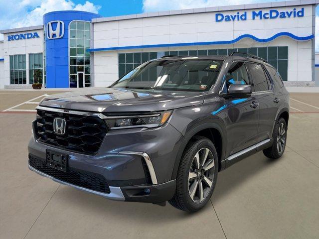 new 2025 Honda Pilot car, priced at $54,530