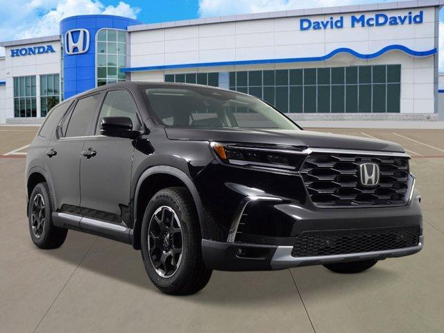 new 2025 Honda Pilot car, priced at $48,950