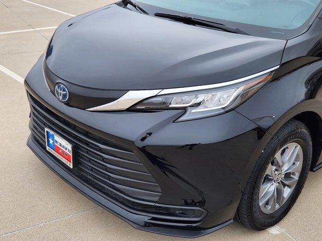 used 2022 Toyota Sienna car, priced at $35,988