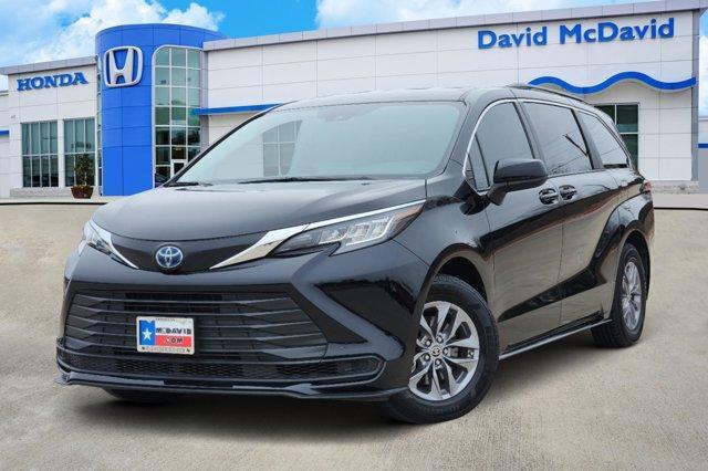 used 2022 Toyota Sienna car, priced at $35,988