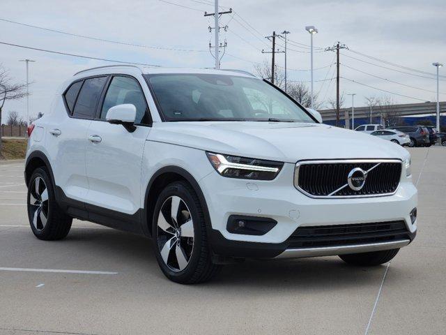 used 2020 Volvo XC40 car, priced at $24,269