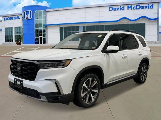 new 2025 Honda Pilot car, priced at $50,749