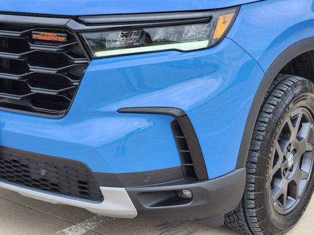 used 2025 Honda Pilot car, priced at $46,315