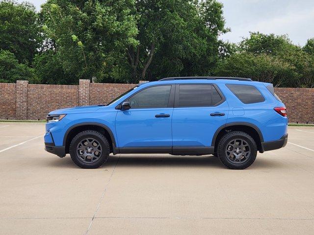 used 2025 Honda Pilot car, priced at $46,315