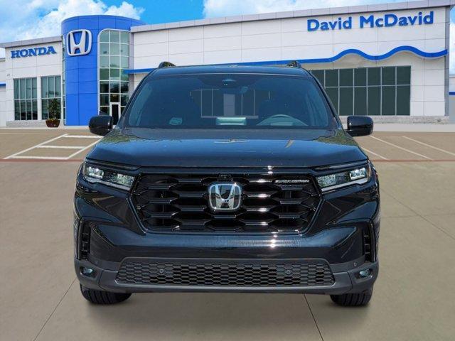 new 2025 Honda Pilot car, priced at $51,699