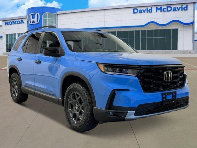 new 2025 Honda Pilot car, priced at $51,250