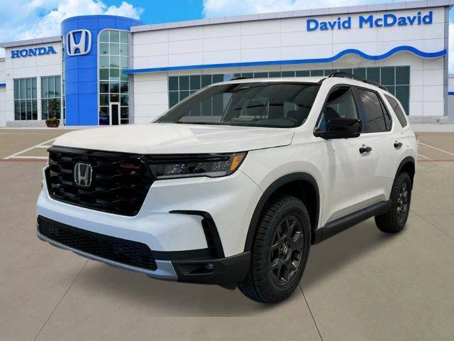 new 2025 Honda Pilot car, priced at $47,950