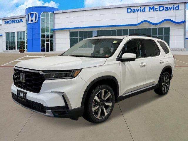 new 2025 Honda Pilot car, priced at $50,749