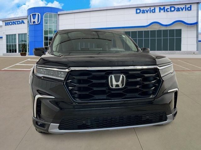 new 2025 Honda Pilot car, priced at $46,695