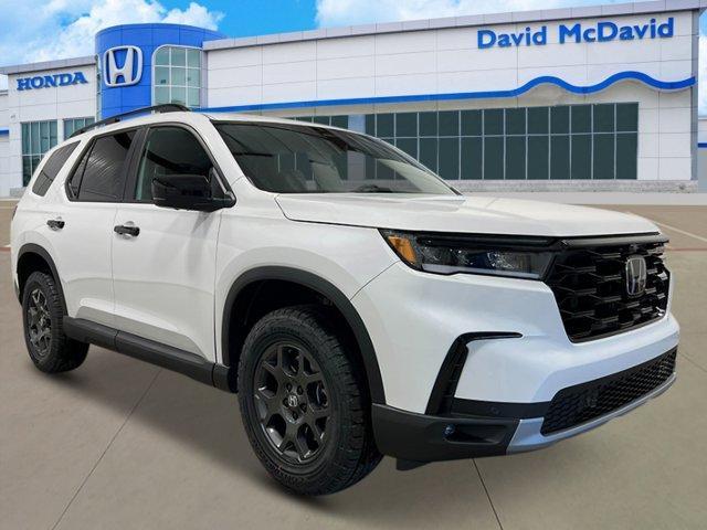 new 2025 Honda Pilot car, priced at $52,035